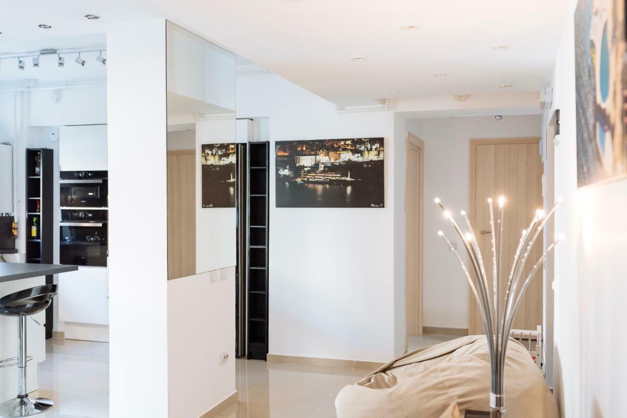 Luxury Flat 8 Near Metro Διαμέρισμα Βουκουρέστι Εξωτερικό φωτογραφία